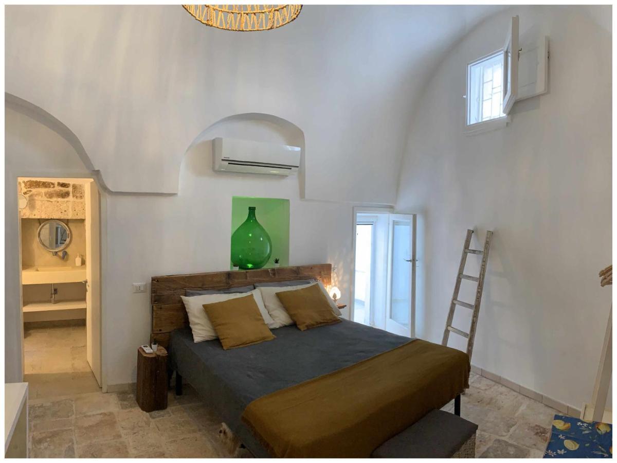 White Stone Flats & Studios ออสตูนี ภายนอก รูปภาพ